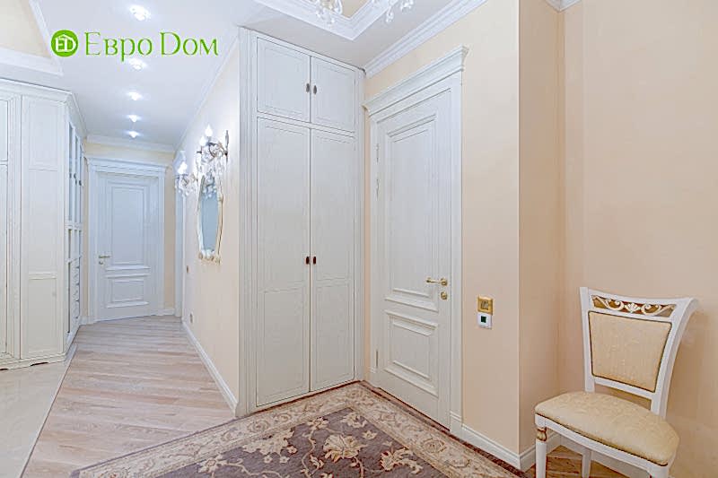 Ремонт трёхкомнатной квартиры. Интерьер в классическом стиле. Фото 017