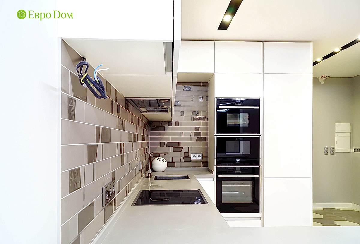 Ремонт однокомнатной квартиры 50 кв. м в современном стиле. Фото 03