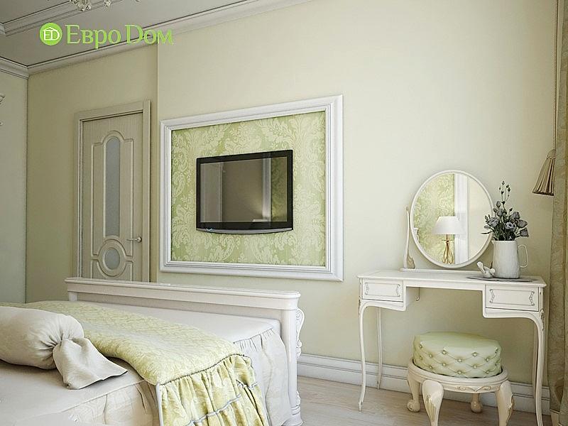 Дизайн трехкомнатной квартиры в классическом стиле. Интерьер спальни